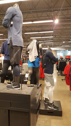 Clothing Store «Nike Factory Store», reviews and photos, 2950 I-20 Frontage Rd #755, Grand Prairie, TX 75052, USA