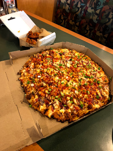 Pizza Restaurant «Round Table Pizza», reviews and photos, 239 West Los Angeles Avenue, Moorpark, CA 93021, USA