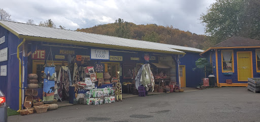 Gift Shop «Beech Spring Gift Shop», reviews and photos, 11600 Lee Hwy, Sperryville, VA 22740, USA