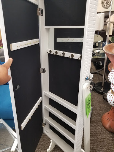 Furniture Store «Value Home Furniture», reviews and photos, 5917 S Western Ave, Chicago, IL 60636, USA