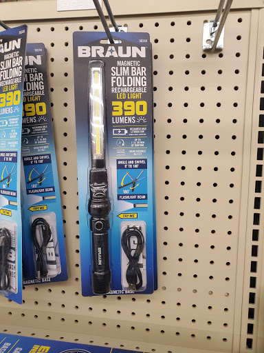 Hardware Store «Harbor Freight Tools», reviews and photos, 10765 Magnolia Ave #100, Riverside, CA 92505, USA