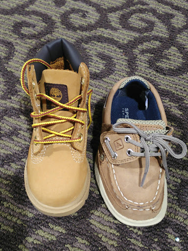 Shoe Store «DSW Designer Shoe Warehouse», reviews and photos, 9051 Snowden Square Dr, Columbia, MD 21045, USA