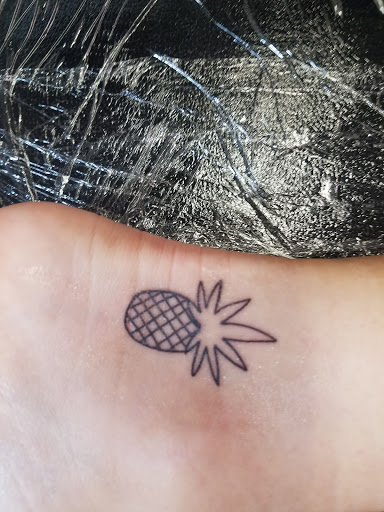 Tattoo Shop «Mission Beach Tattoo», reviews and photos, 3215 Mission Blvd, San Diego, CA 92109, USA