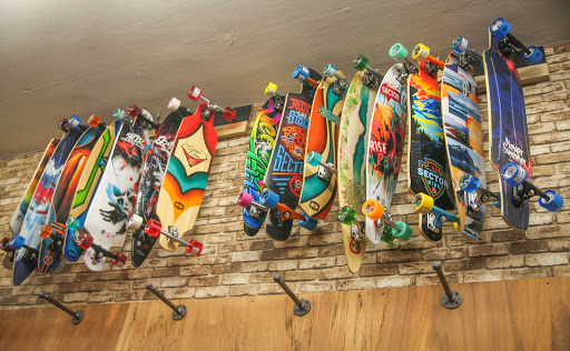 Snowboard Shop «The Vault - Snowboards & Skateboards», reviews and photos, 227 G St, Davis, CA 95616, USA