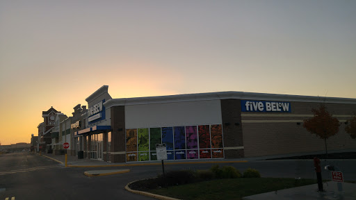 Variety Store «Five Below», reviews and photos, 8250 Kingsridge Road, Dayton, OH 45459, USA