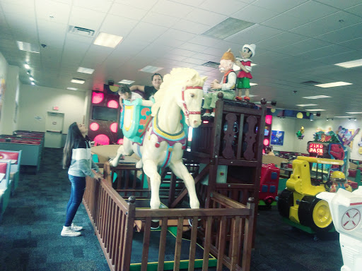 Chuck E. Cheese