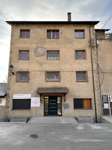 Manos Que Cuidan La Cerdanya en Isòvol, Girona