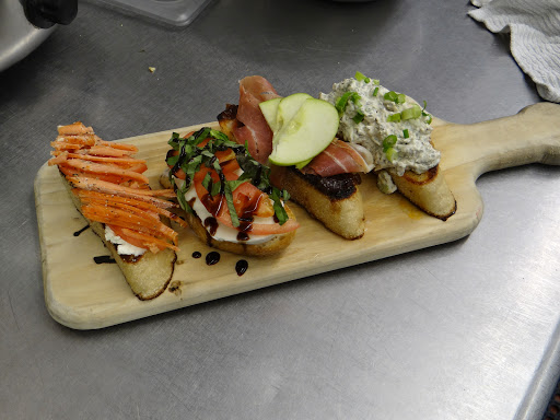 Sports Bar «Anchor Bistro & Sports Bar», reviews and photos, 334 Blue Lakes Blvd N, Twin Falls, ID 83301, USA