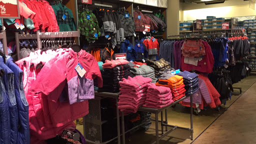 Sportswear Store «Columbia Sportswear Outlet Store at Tanger Outlet Center», reviews and photos, 2200 Tanger Blvd #100, Washington, PA 15301, USA