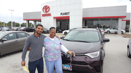 Toyota Dealer «Planet Toyota», reviews and photos, 5540 Auto Ct Dr, Matteson, IL 60443, USA