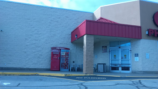 Supermarket «Giant Eagle Supermarket», reviews and photos, 1300 Country Club Rd, Monongahela, PA 15063, USA