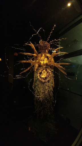 Thrift Store «Out of the Closet West Hollywood», reviews and photos, 8224 California Route 2, West Hollywood, CA 90046, USA