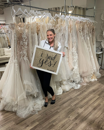 Bridal Shop «Annika Bridal Boutique», reviews and photos, 3940 W 50th St, Edina, MN 55424, USA