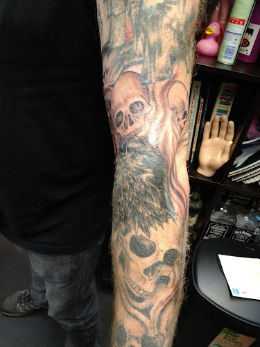 Reviews of Pink Lady Ink in Worcester - Tatoo shop