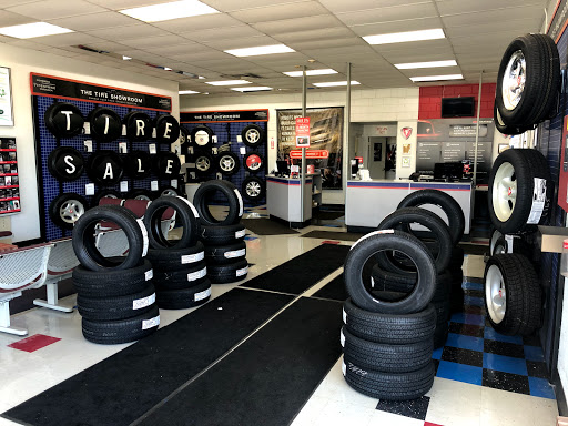 Tire Shop «Firestone Complete Auto Care», reviews and photos, 845 Ogden Ave, Downers Grove, IL 60515, USA