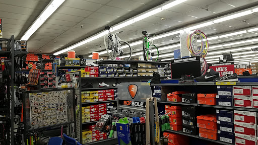 Sporting Goods Store «Big 5 Sporting Goods», reviews and photos, 314 Gellert Blvd, Daly City, CA 94015, USA