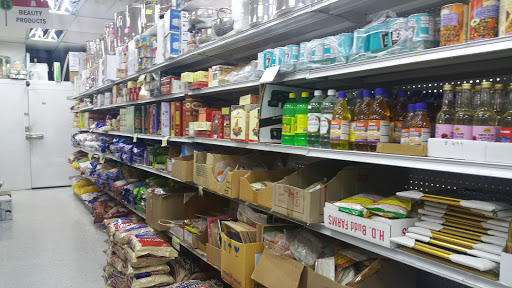 Indian Grocery Store «INDIA MARKET & SUPER EYEBROW THREADING», reviews and photos, 5203 Elkhorn Blvd, Sacramento, CA 95842, USA