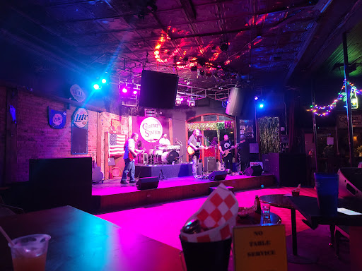 Bar & Grill «Chestnut Station», reviews and photos, 410 Chestnut St, Gadsden, AL 35901, USA