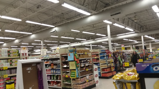 Grocery Store «Hannaford Supermarket», reviews and photos, 1122 Mohawk St, Utica, NY 13501, USA