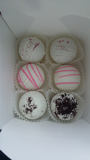 Wedding Bakery «Sweet Doctors», reviews and photos, 140 University Town Center Dr, Sarasota, FL 34243, USA