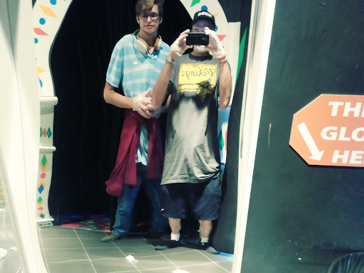 Tourist Attraction «Amazing Mirror Maze», reviews and photos, 353 N E Ct, Bloomington, MN 55425, USA