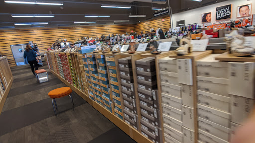 Shoe Store «DSW Designer Shoe Warehouse», reviews and photos, 11500 Burleigh St., Wauwatosa, WI 53222, USA