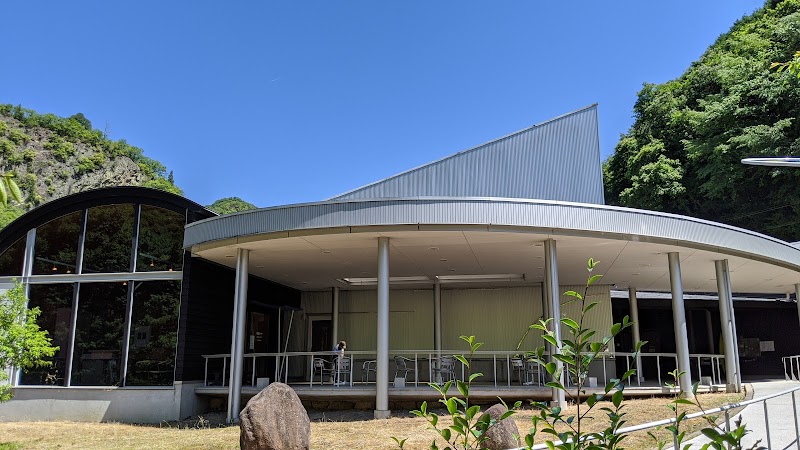 高松市塩江美術館