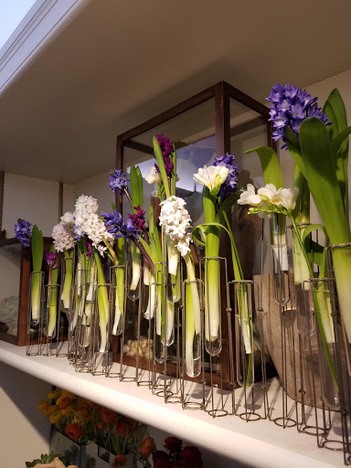 Florist «Scarsdale Flower Boutique», reviews and photos, 7 Harwood Ct, Scarsdale, NY 10583, USA