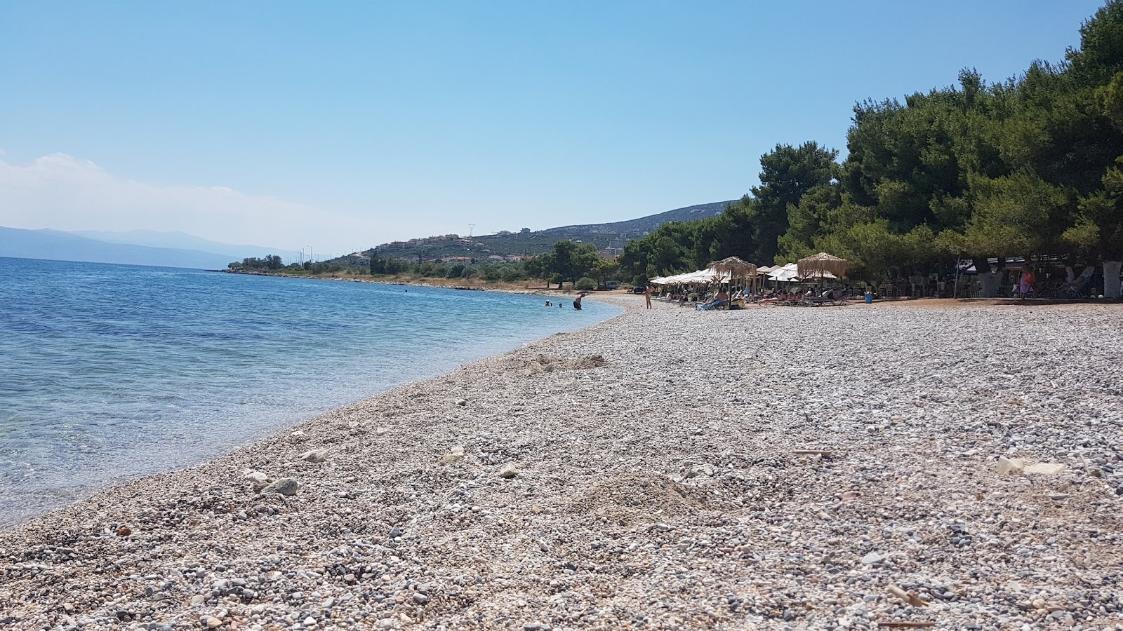 Foto van Thalassa beach met kleine baai