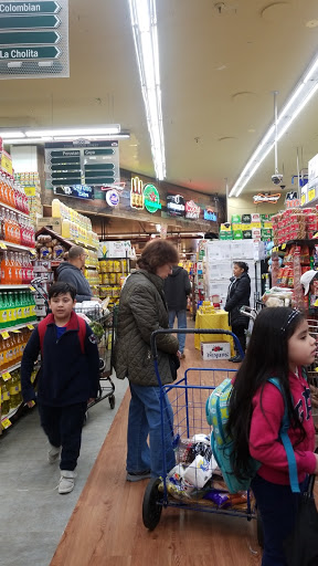 Supermarket «Junction Food Bazaar Supermarket», reviews and photos, 34-20 Junction Blvd, Flushing, NY 11372, USA