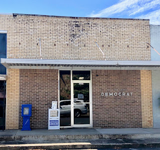 Van Buren County Democrat 1025 Front St, Conway, AR 72032