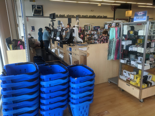 Shopping Mall «Lake Success Shopping Center», reviews and photos, 1526 Union Tpke, New Hyde Park, NY 11040, USA