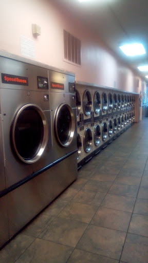 Laundromat «Wonder Wash Coin Laundry», reviews and photos, 1742 N Texas St, Fairfield, CA 94533, USA