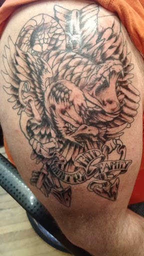 Trigger Happy Tattoo, 1660 Asbury Rd, Dubuque, IA 52001, USA, 