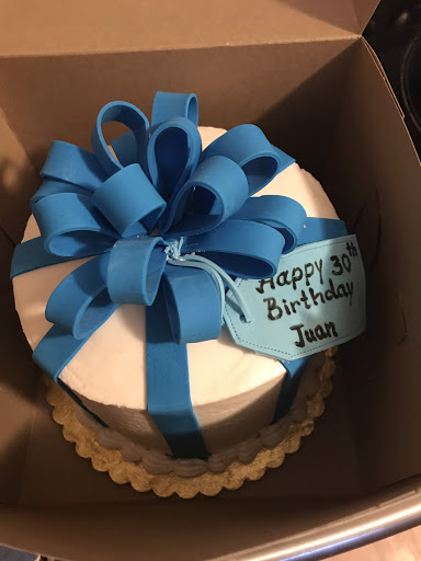 Bakery «Thomas Cake Shop», reviews and photos, 5065 Livernois Rd, Troy, MI 48098, USA