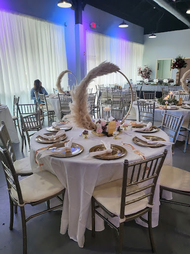 Shopping Mall «Plantation Point Shopping Center», reviews and photos, 6461 Plantation Center Dr, Raleigh, NC 27616, USA