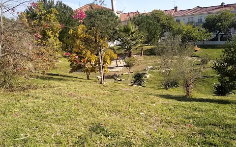 Jardim do bairro de Santa Cruz image