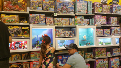 Toy Store «The LEGO Store», reviews and photos, 6600 Topanga Canyon Blvd, Canoga Park, CA 91303, USA