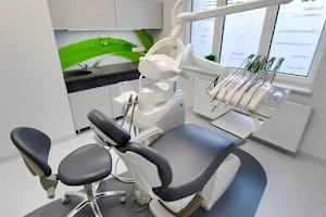 Gabinet stomatologiczny Dental Care image