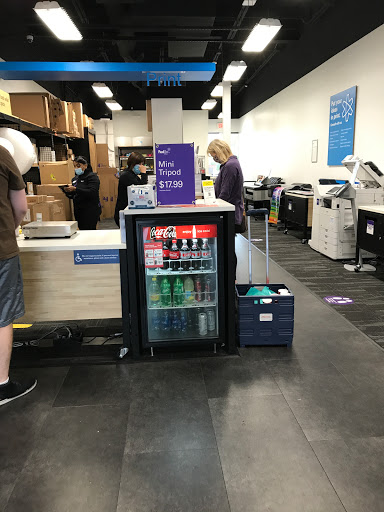 Print Shop «FedEx Office Print & Ship Center», reviews and photos, 240 N Denton Tap Rd #470, Coppell, TX 75019, USA