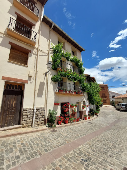 Bar El Gallo. - C. la Fuente, 11, 44366 Orihuela del Tremedal, Teruel, Spain