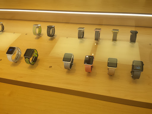 Computer Store «Apple Haywood Mall», reviews and photos, 700 Haywood Rd, Greenville, SC 29607, USA