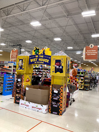 Supermarket «Giant Eagle Supermarket», reviews and photos, 21593 Lorain Rd, Fairview Park, OH 44126, USA