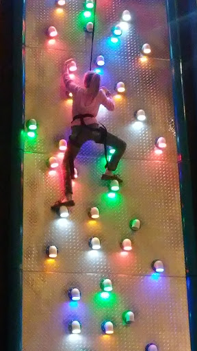 Movie Theater «AMC Desert Star 15», reviews and photos, 1301 Kalahari Dr, Baraboo, WI 53913, USA