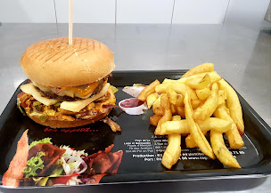 Photo n°4 de O'delices kebab, tacos , burger sur place ou à emporter) à Montebourg ()