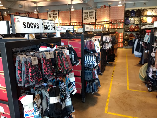 Shoe Store «Vans», reviews and photos, 485 N Tustin St, Orange, CA 92867, USA