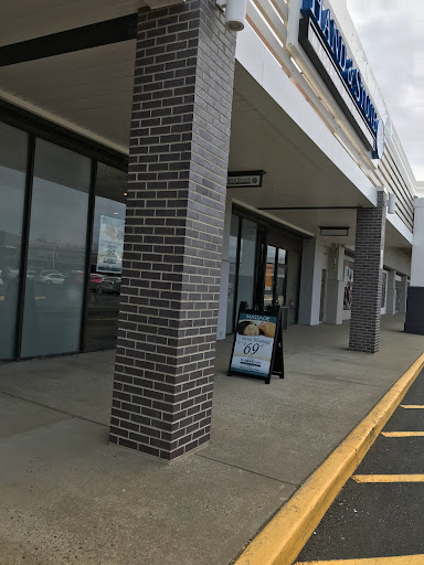 Shopping Mall «Gateway Shopping Center», reviews and photos, 1030 U.S. 9, Parlin, NJ 08859, USA