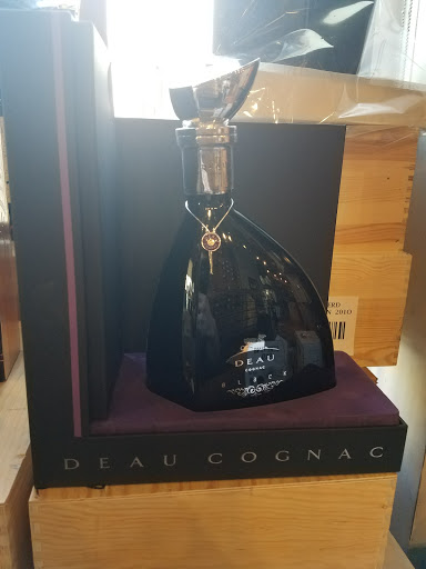 Wine Store «The Wine Cave - Kosher Wine & Spirits», reviews and photos, 888 Bedford Ave, Brooklyn, NY 11205, USA