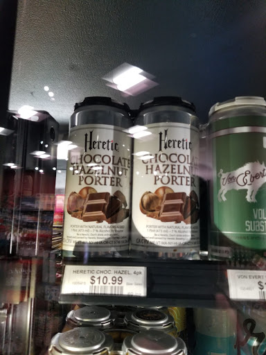 Liquor Store «Woodburn Liquor», reviews and photos, 1519 N Pacific Hwy, Woodburn, OR 97071, USA