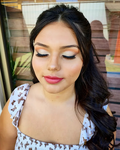 Comentarios y opiniones de Carol y Nataly. Estilista y esteticista